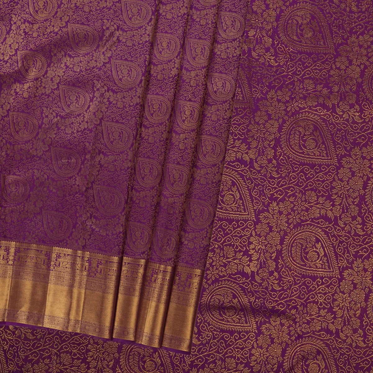 Kanchipuram Handlooom Silk Saree Golden Colour 3 Gram Gold Saree